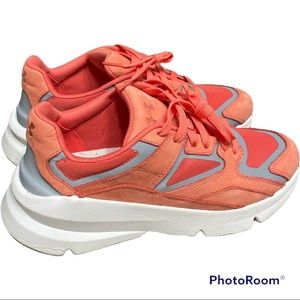 GUC Under Armour Forge 96 Nubuck Reflect Sz 6. Youth. 7.5 Womens